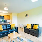 Apartment Spacious 3-bedroom With Free Parking Galway