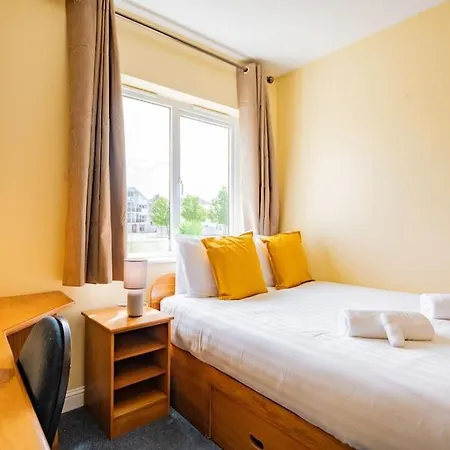 Apartment Spacious 3-bedroom With Free Parking